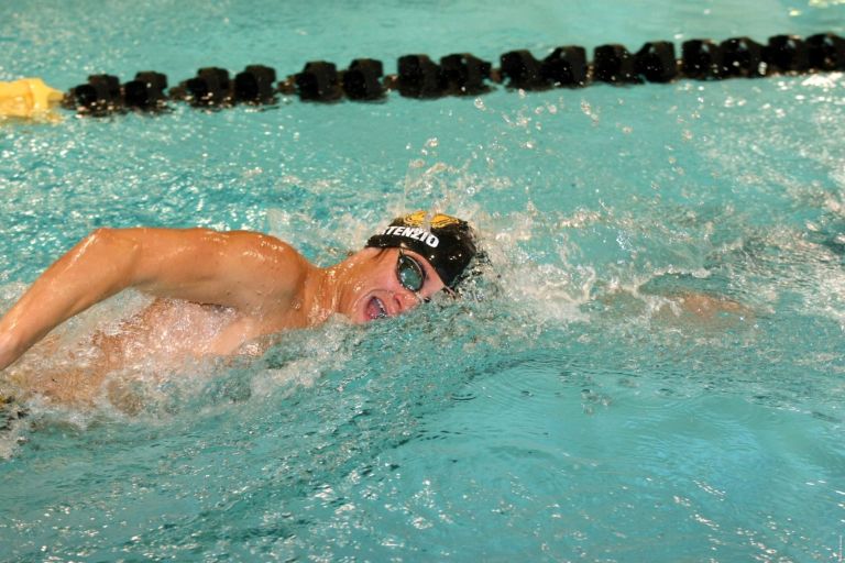 Adelphi men finish fifth at NE-10 meet