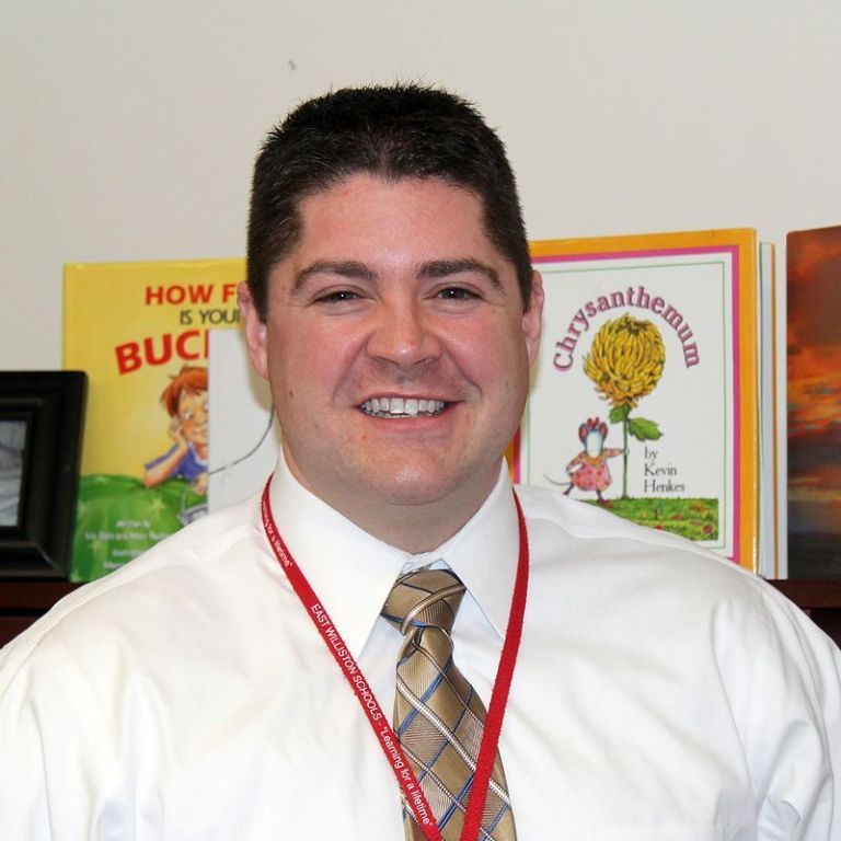 North Side School assistant principal Foy resigns from East Williston district