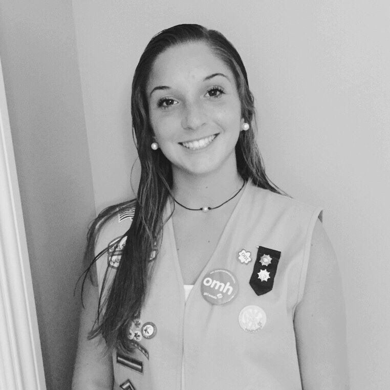 Manhasset Girl Scout seeks to lift spirits with music