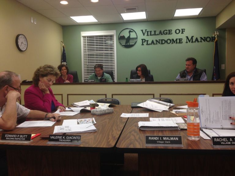 Plandome Manor trustees approve three-year snow removal bid