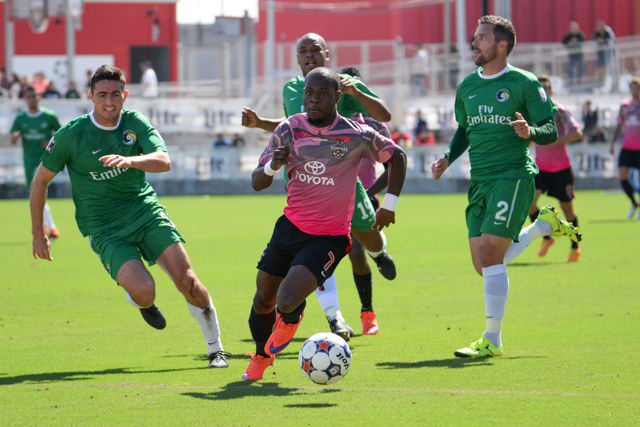 Cosmos rally to win over Scorpions Cosmos rally to win over Scorpions
