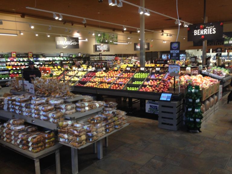 Greenvale Stop & Shop opens Greenvale Stop & Shop opens