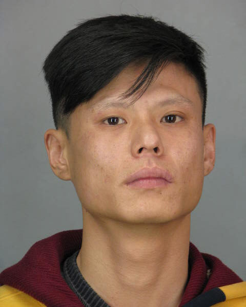 Queens men used stolen card numbers at Manhasset Macy’s: police Queens men used stolen card numbers at Manhasset Macy’s: police
