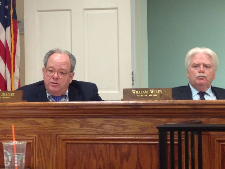 Williston Park zoning board denies plan for two-story building