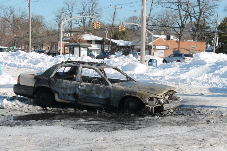 Taxi catches fire in Roslyn Heights
