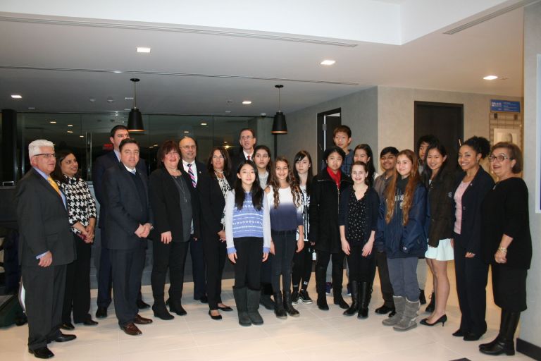 Metropolitan Commercial features Great Neck students in new art series