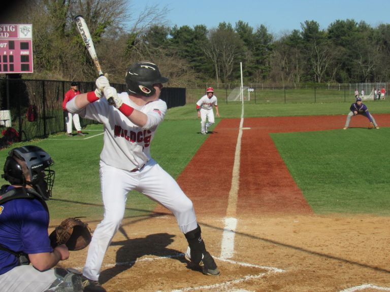 Wheatley loses second straight to Oyster Bay, 3-2
