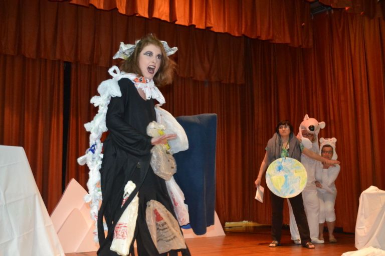 Manorhaven school plays role in Earth Day Manorhaven school plays role in Earth Day