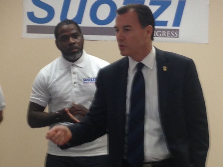 Congress petition challenges distract from issues: Suozzi