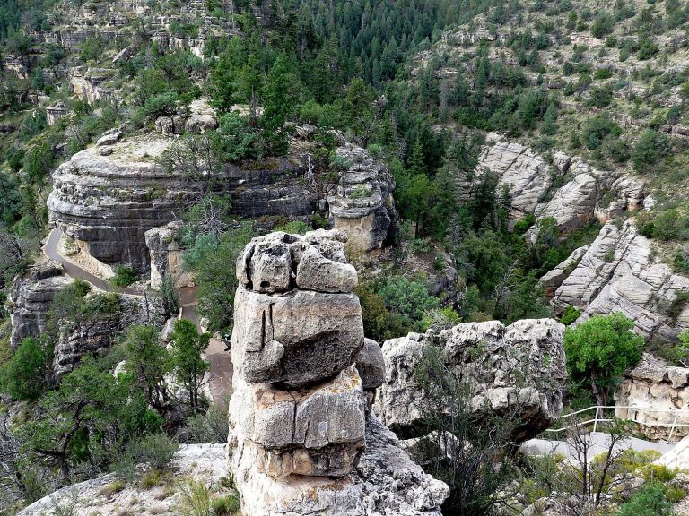Going Places, Near & Far: Grand Canyon Guided Hike Begins with Exploration of Native American Sites Going Places, Near & Far: Grand Canyon Guided Hike Begins with Exploration of Native American Sites