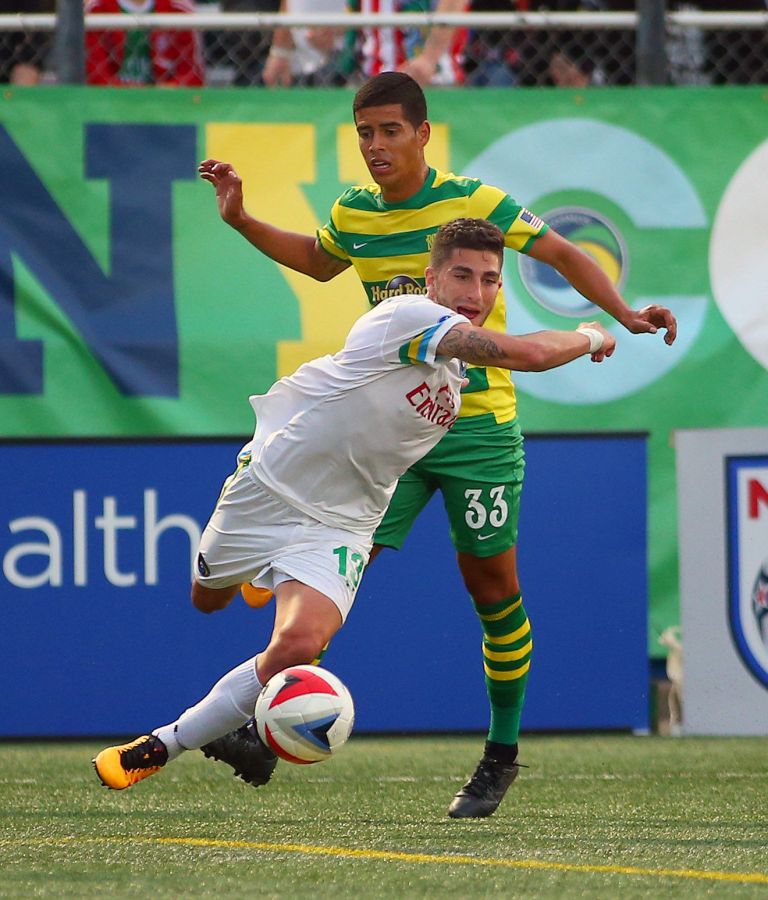 Cosmos reclaim top spot with win
