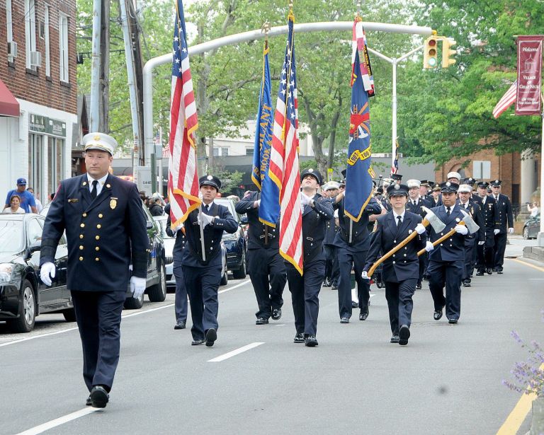 Great Neck honors fallen heroes on Memorial Day
