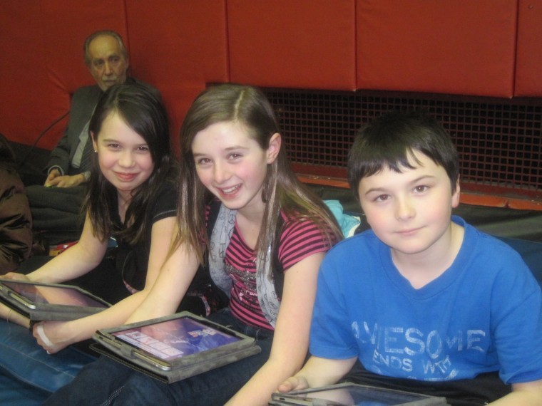 5th graders give iPad high marks 5th graders give iPad high marks