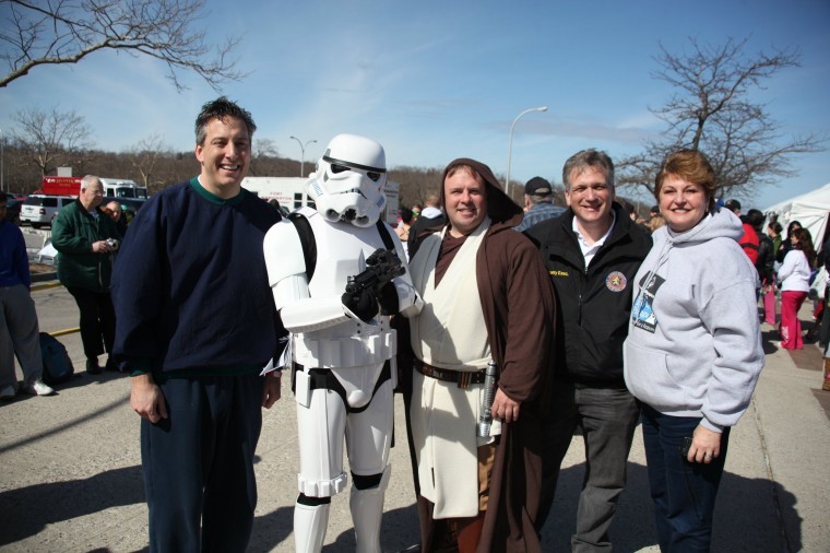 Kaiman leads polar plunge
