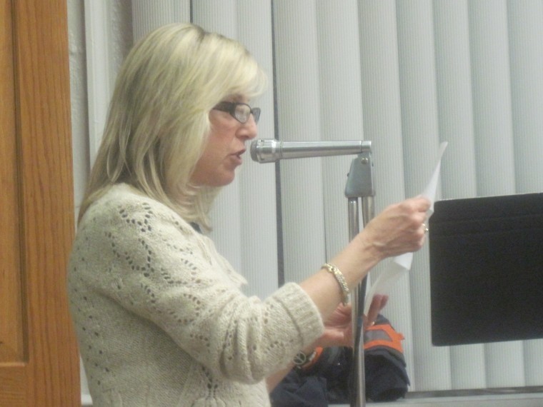 Sewanhaka secretaries make contract plea