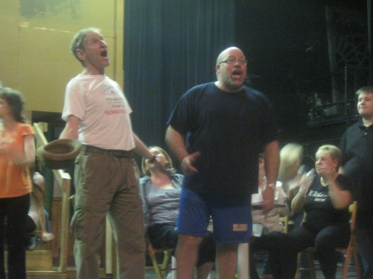 Community theater group does Gershwin revue Community theater group does Gershwin revue