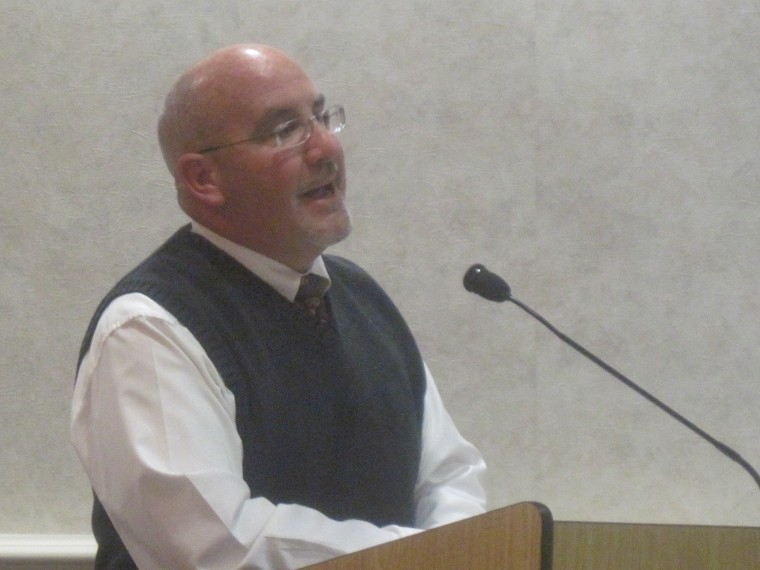 Mineola board seeks roof bids