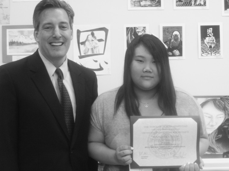 Herricks student takes top prize in art contest