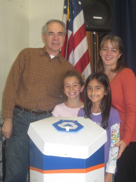 Center St. kids learn by helping Center St. kids learn by helping