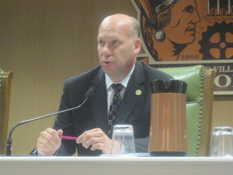 Strauss seeks help in catching graffiti spree perpetrators