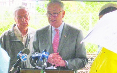 Officials trash Schumer on debris event