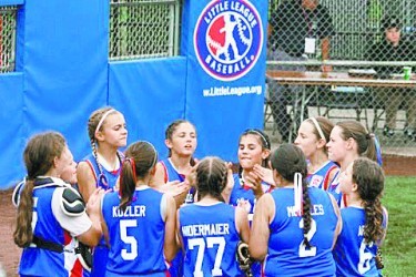 NHP softball team advances to World Series tournament in Oregon NHP softball team advances to World Series tournament in Oregon
