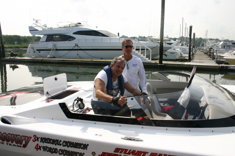 Cancer survivor breaks LI boat mark