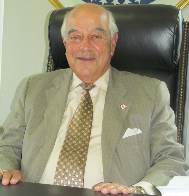 Mayor Natiss serves to give back Mayor Natiss serves to give back