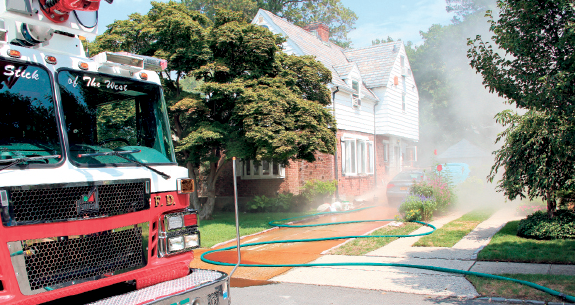 M-L firefighters contain GN blaze M-L firefighters contain GN blaze