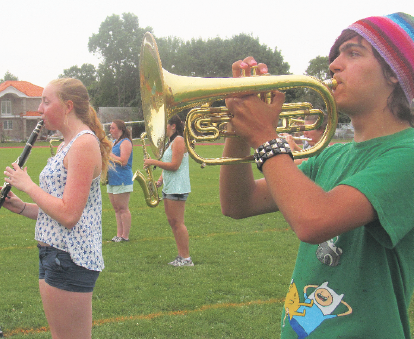Marching band takes on Mt. Everest Marching band takes on Mt. Everest