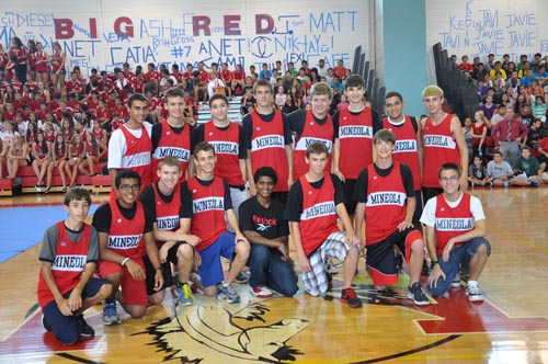 Mineola runners off to fast start Mineola runners off to fast start