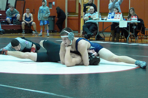 Herricks matmen finish 4th in tourney