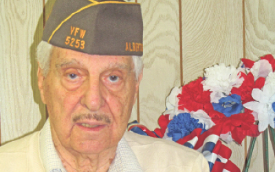 WWII vet recalls war, fallen comrades