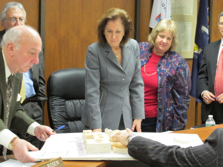 Plaza board mulls Grace Ave. plans