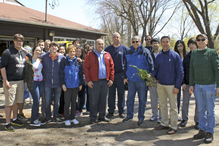 High schoolers help clear park