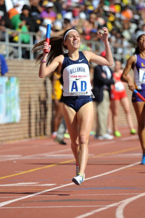 Roslyn runner races to NCAA finals Roslyn runner races to NCAA finals