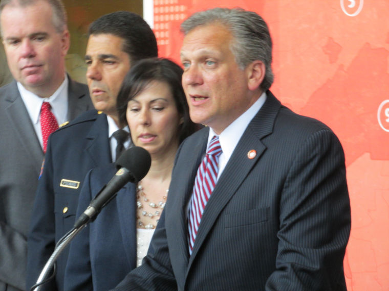 County arrests 61 Sandy contractors