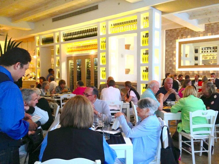 Eateries give Roslyn taste of Greek culture Eateries give Roslyn taste of Greek culture
