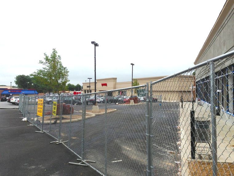 East Hills announces plans to oppose pizzeria East Hills announces plans to oppose pizzeria