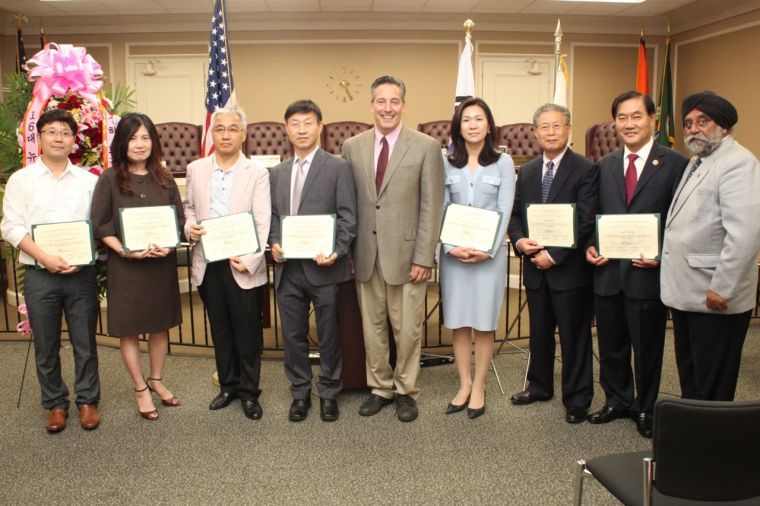 Korean American Assoc. installs incoming officers