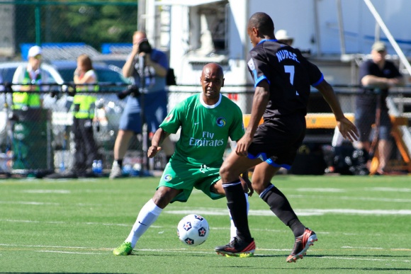 Late goal earns Cosmos dramatic draw