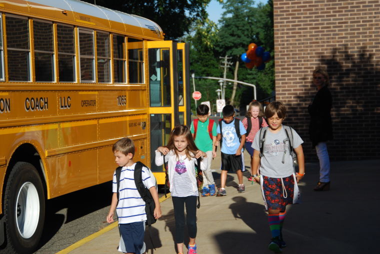 Shelter Rock Elementary kicks off new year Shelter Rock Elementary kicks off new year