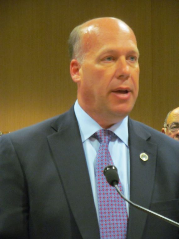 Strauss extols Mineola financial status Strauss extols Mineola financial status