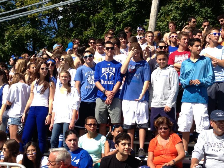 Roslyn celebrates annual homecoming Roslyn celebrates annual homecoming
