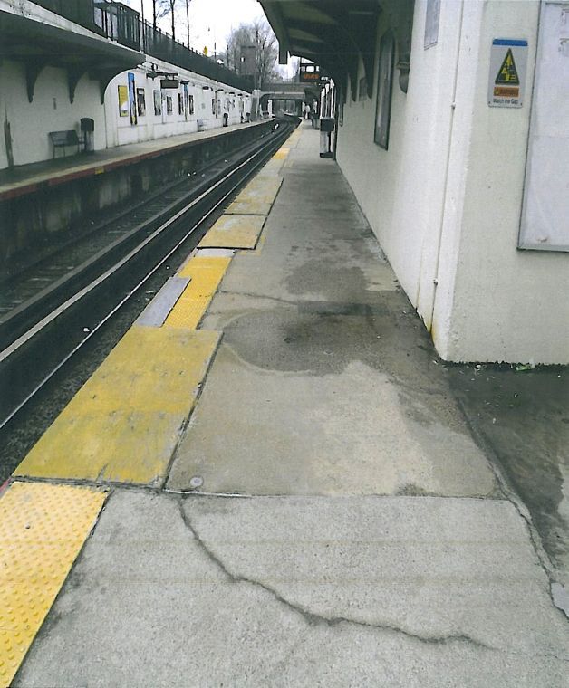 LIRR repairs partially close platform, stairs LIRR repairs partially close platform, stairs