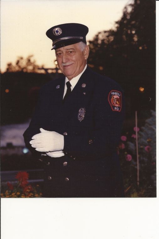 William DaVanzo, vet and firefighter, dies