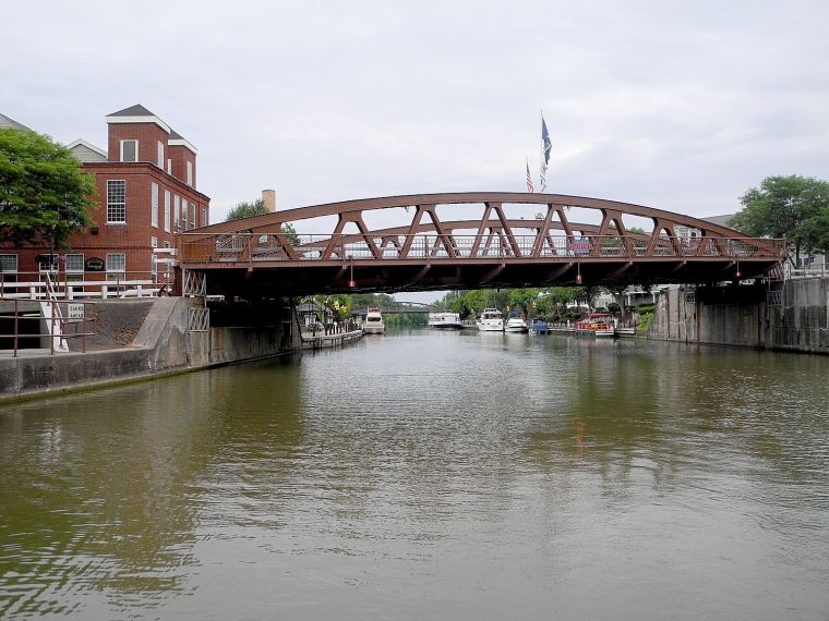 Going Places, Near & Far….Journey by Boat and Bike Along the Erie Canal