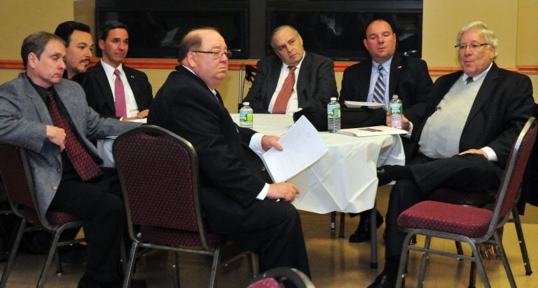 Roslyn area mayors meet to collaborate on contracts