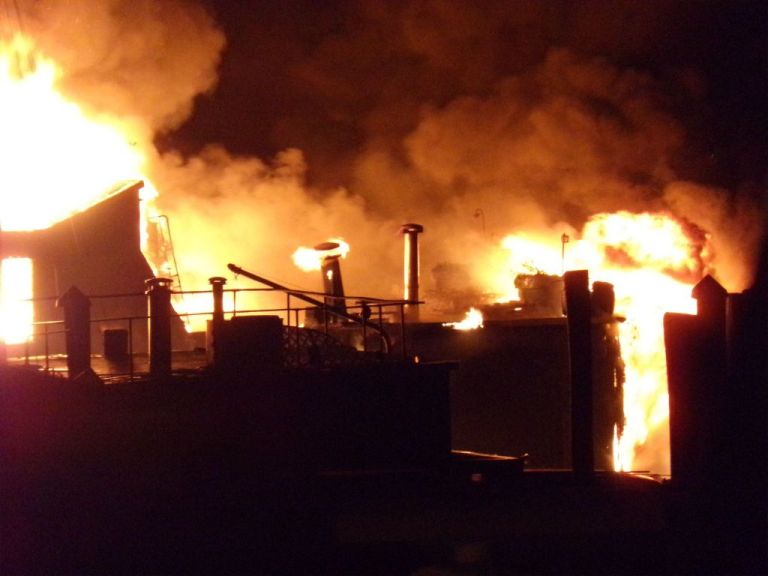 Four reportedly hospitalized after Port Washington marina fire