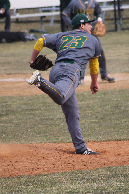 LIU Post baseball rallies to beat Molloy, 2-1